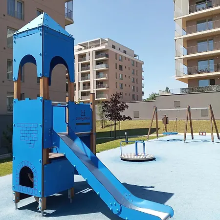 Designer Near Old Town With Ac, Private Parking, Loggia *