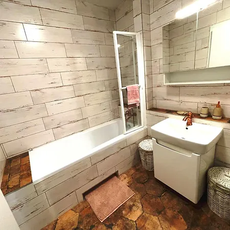 Designer Near Old Town With Ac, Private Parking, Loggia * Kosice