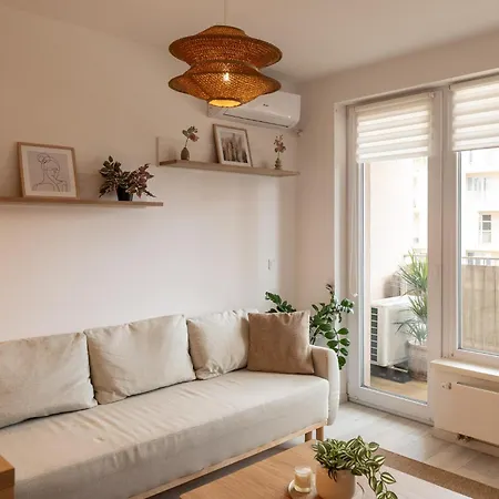 Designer Near Old Town With Ac, Private Parking, Loggia Kosice