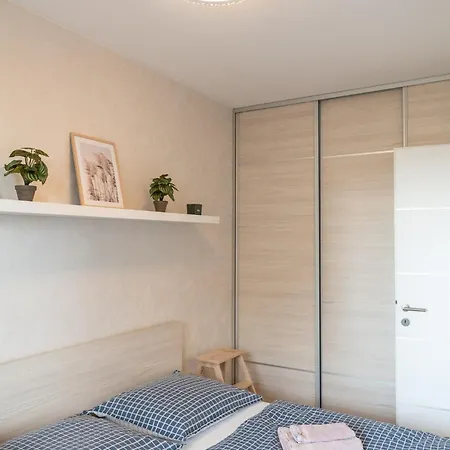 Apartmán Designer Near Old Town With Ac, Private Parking, Loggia *