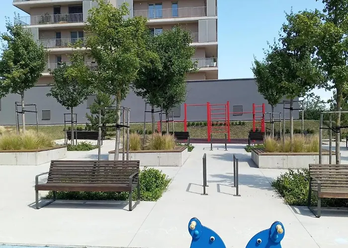 Designer Near Old Town With Ac, Private Parking, Loggia Apartmán *